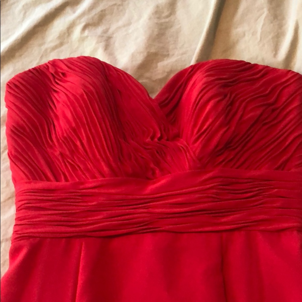 Gorgeous red ball gown !